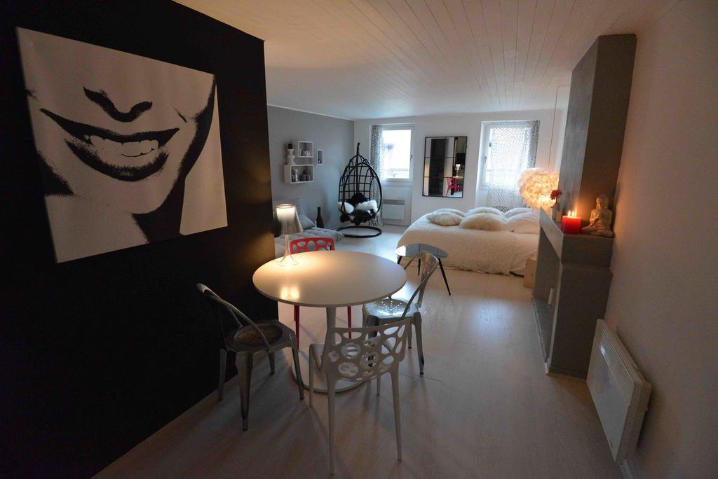 "Un Lieu Unique" Le Cozy Apartment Annecy Bilik gambar